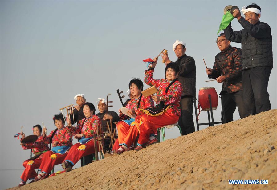 Chine : spectacle de l'opéra de Xuncheng