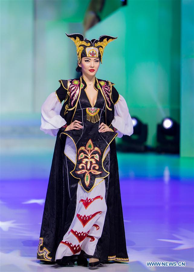 Chine : ouverture du 14e salon de la mode mongole à Hohhot