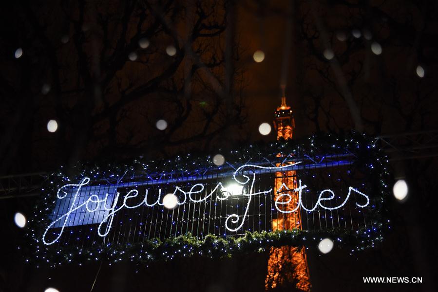 France : Paris à la veille de Noël