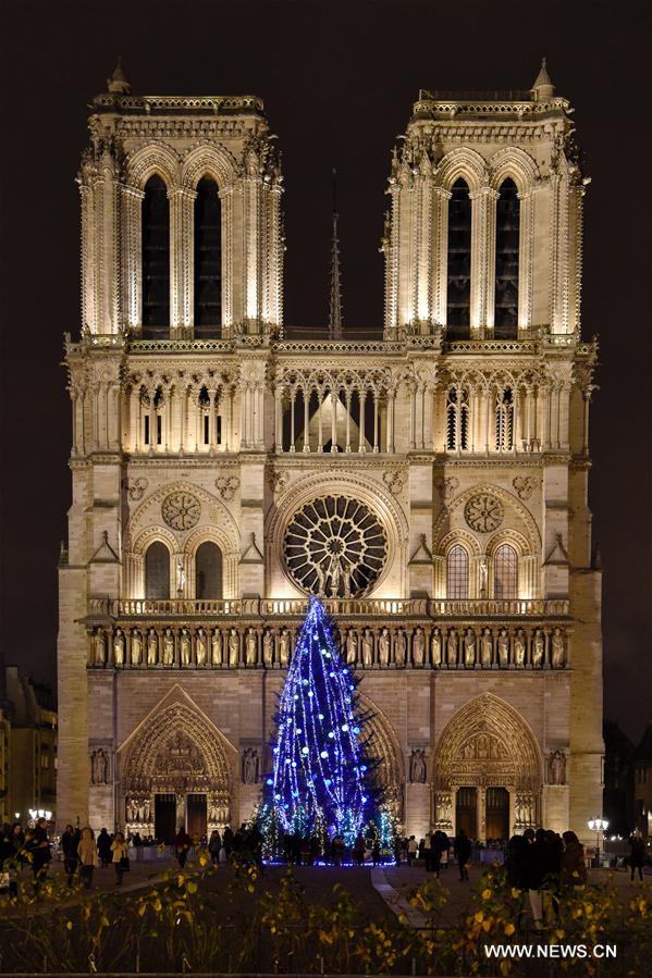 France : Paris &agrave; la veille de No&euml;l