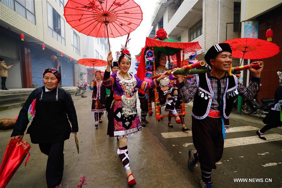 Chine : festival de l'ethnie Dong au Guangxi
