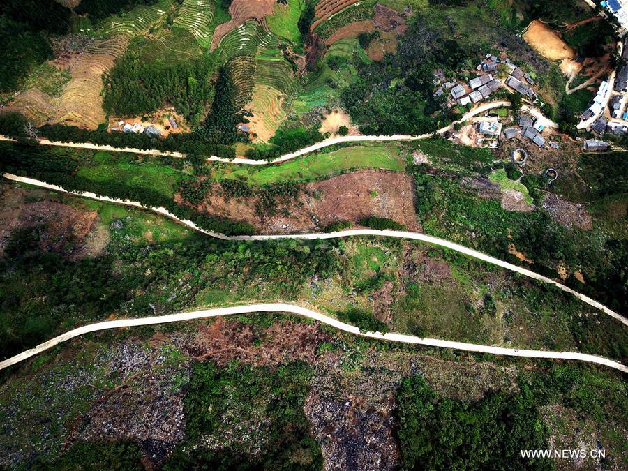 Chine : routes de villages au Guangxi