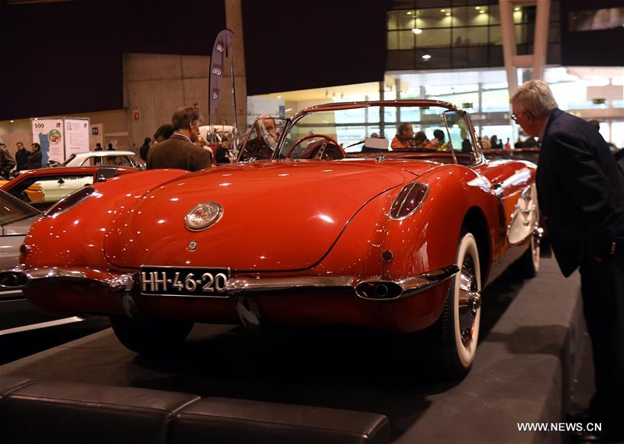 Le 13e Salon des voitures anciennes à Lisbonne