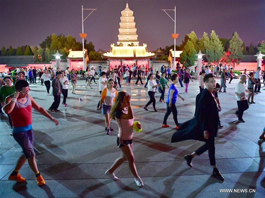 Chine : danse en extérieur à Xi'an