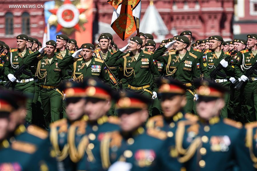 Russie : d&eacute;fil&eacute; militaire pour c&eacute;l&eacute;brer la Journ&eacute;e de la victoire 