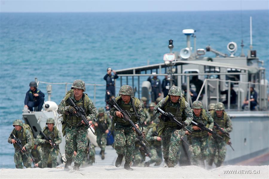 Exercice militaire philippino-américain dans la province de Zambales