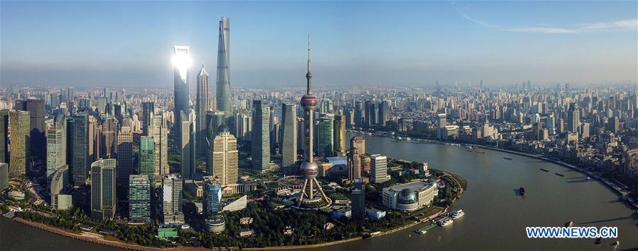 Chine : vue aérienne de la Nouvelle Zone de Pudong à Shanghai