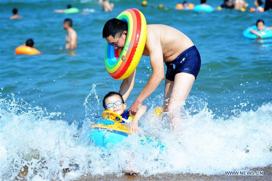 #CHINA-SUMMER-LEISURE TIME (CN)