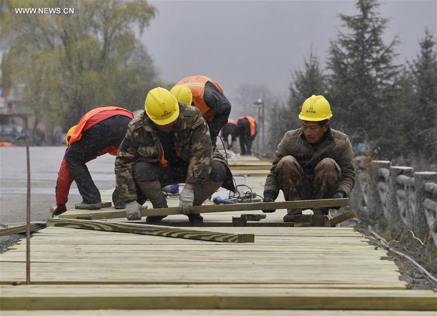 Chine : la reconstruction du parc Jiuzhaigou après le séisme