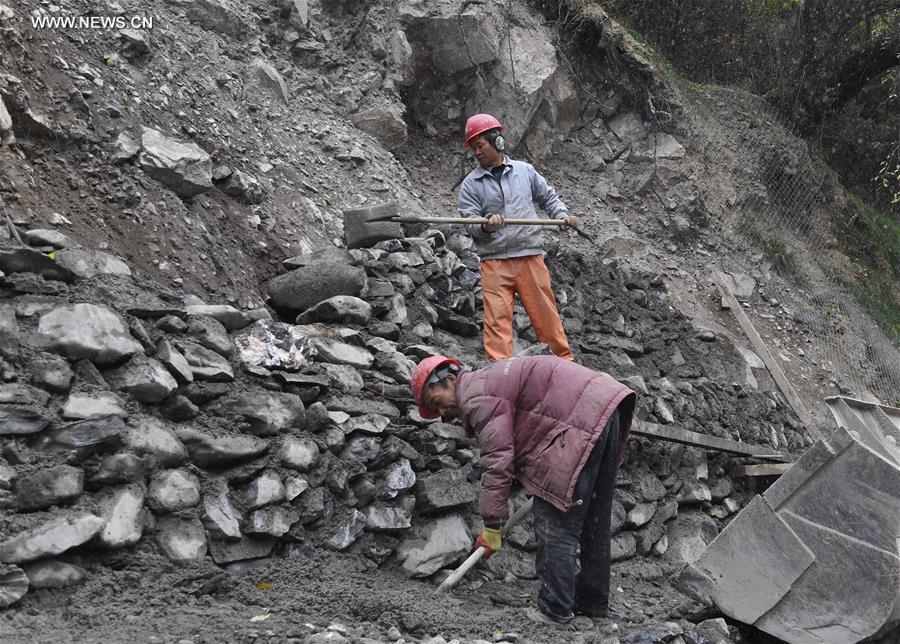 Chine : la reconstruction du parc Jiuzhaigou après le séisme