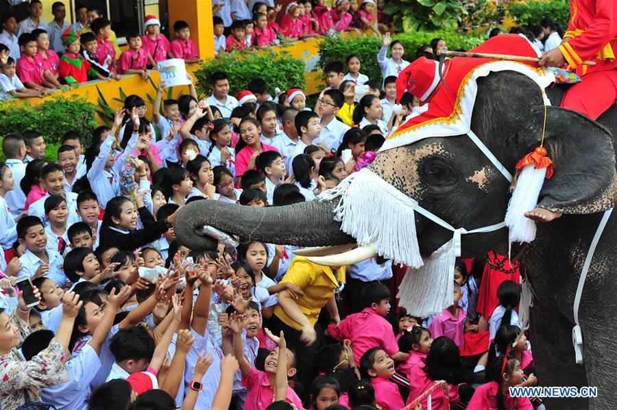 Thaïlande : célébrations de Noël à Ayutthaya