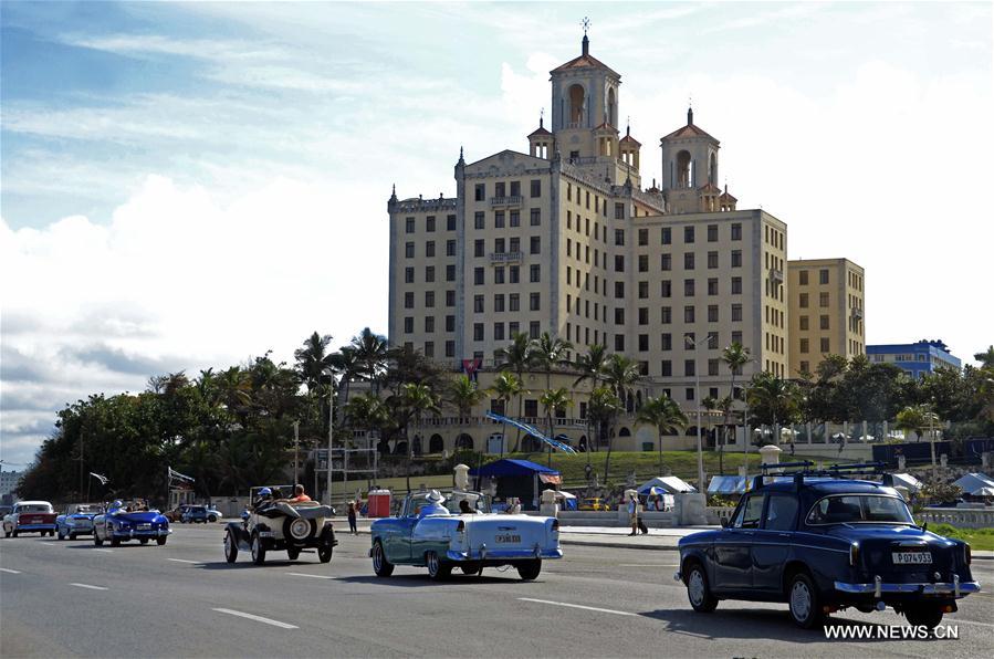 Cuba : concours de voitures de collection