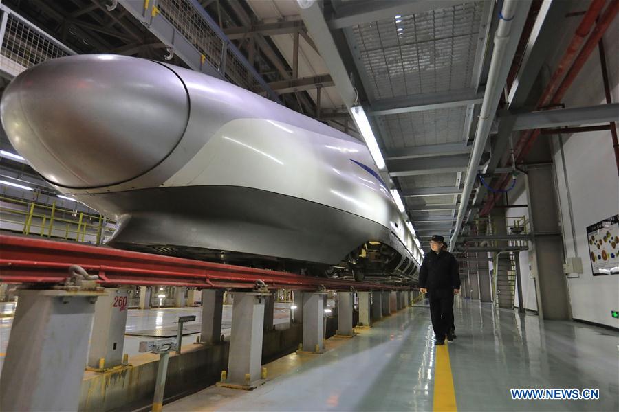 Chine : maintenance des trains à grande vitesse avant le pic de voyage autour de la fête du Printemps
