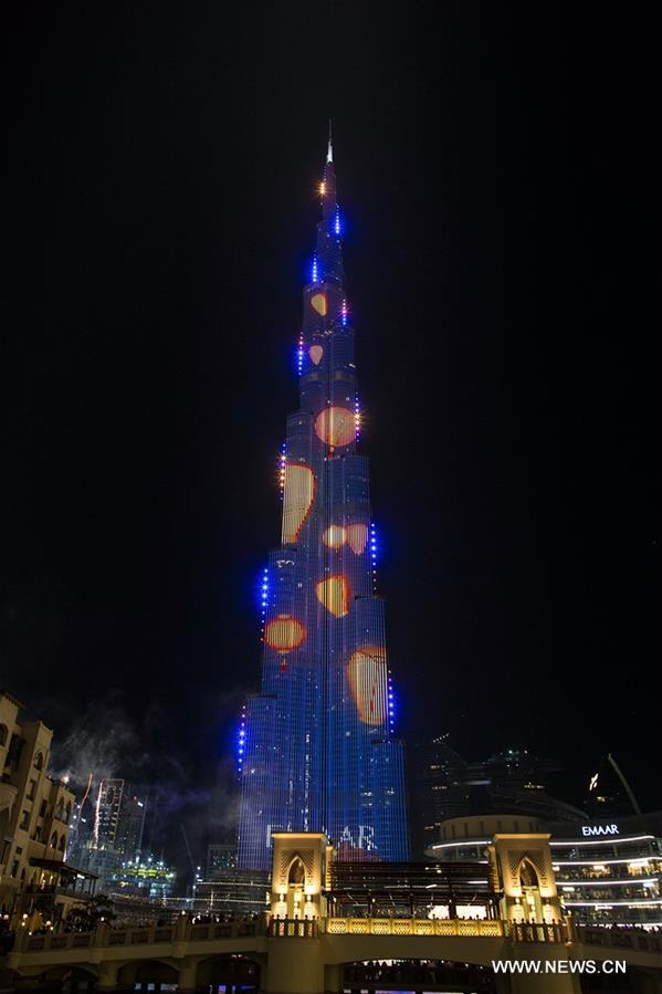 Emirats arabes unis : célébration du Nouvel An chinois sur la Tour Burj Khalifa