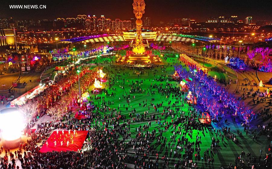 Chine : célébrations pour la fête des lanternes
