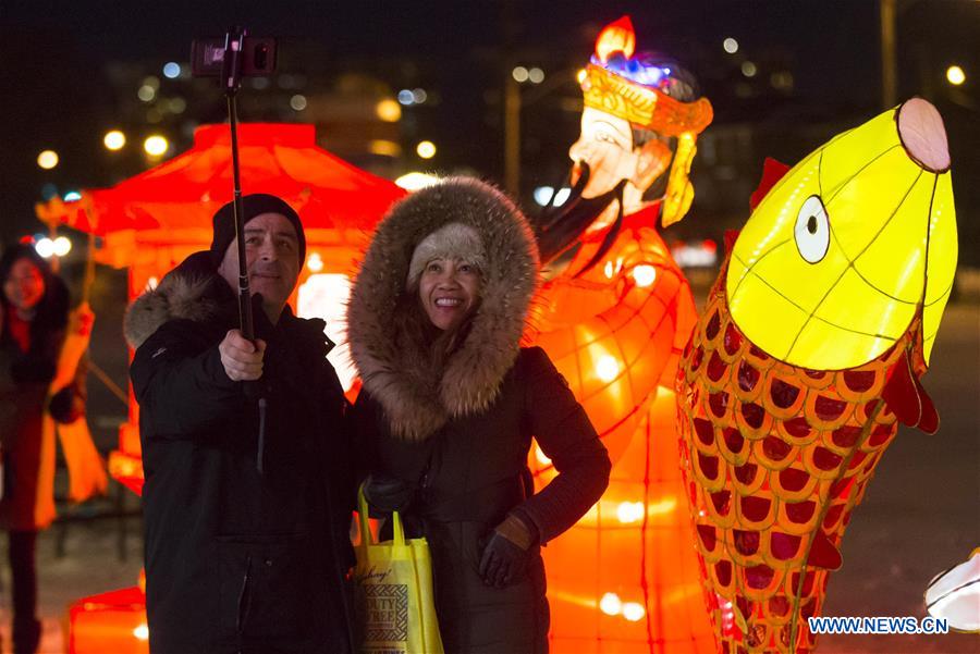 Canada : célébrations de la fête des lanternes à Toronto