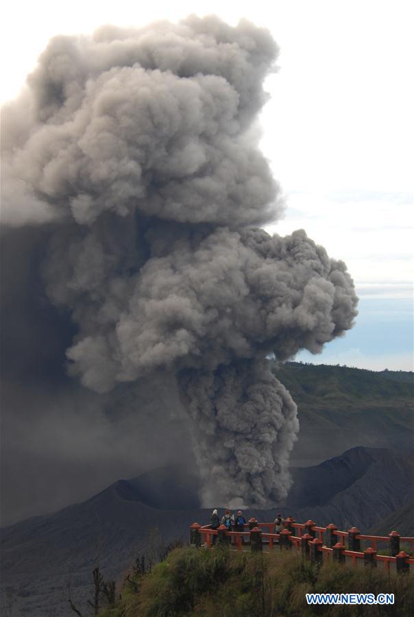 Indonésie : éruption du mont Bromo