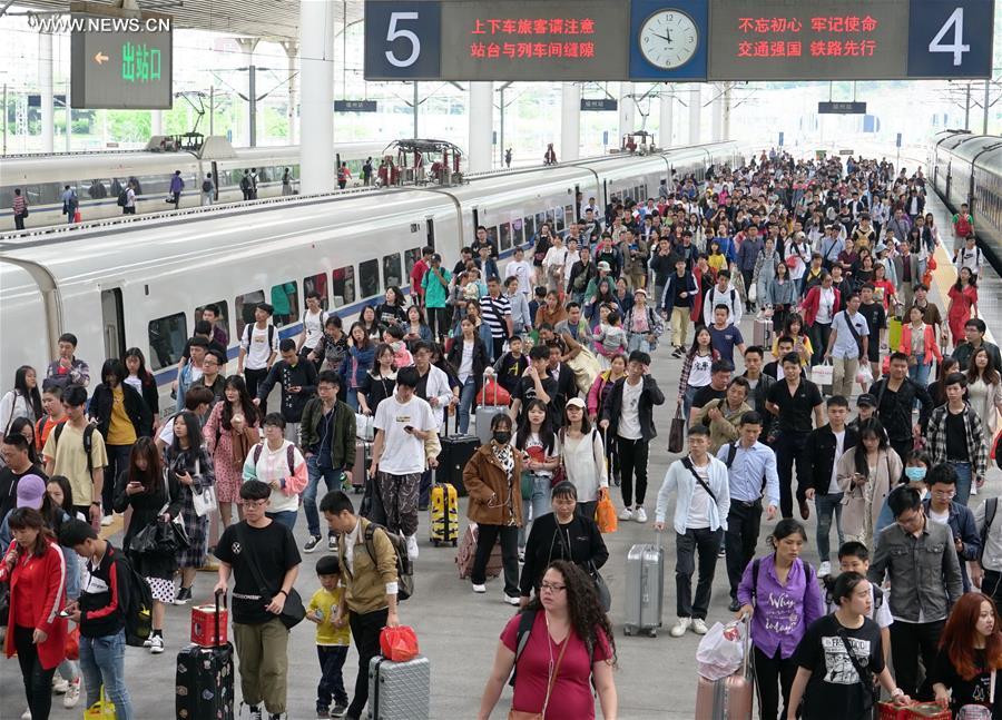 Chine : pic de voyages à la fin des vacances de la fête du Travail