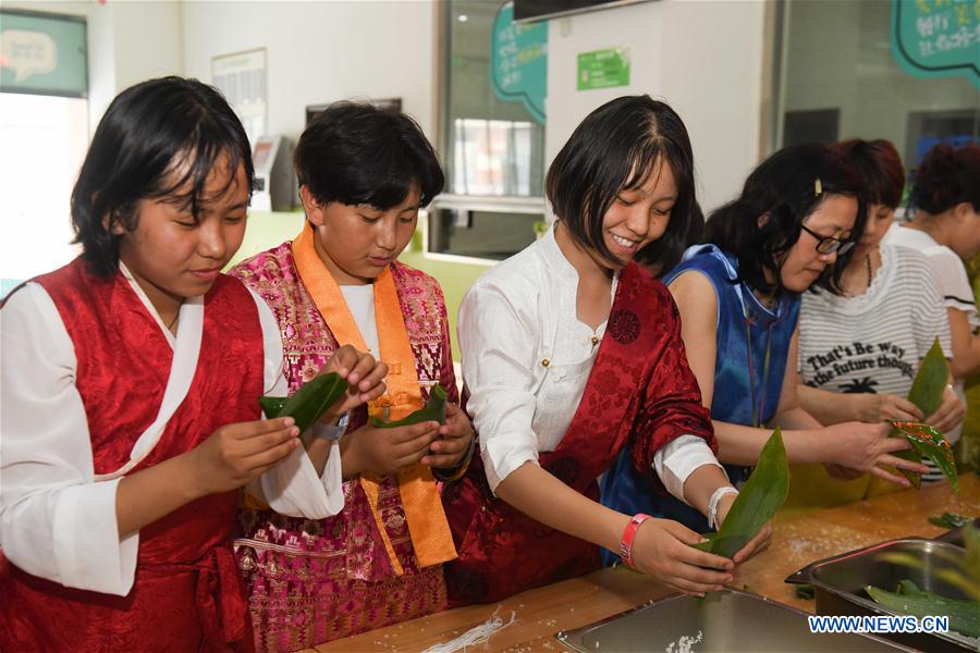 Chine : festival des bateaux-dragons