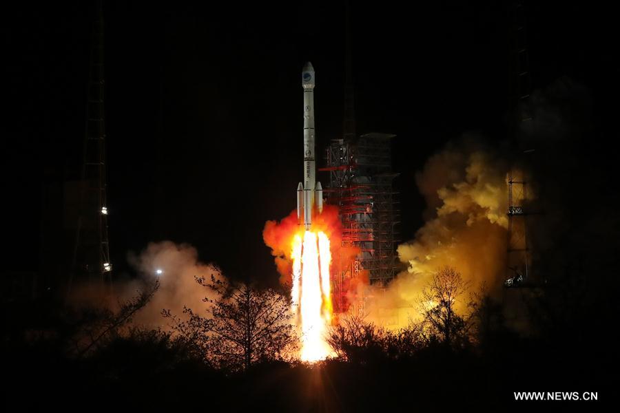 Chine : lancement de satellites jumeaux de navigation Beidou-3