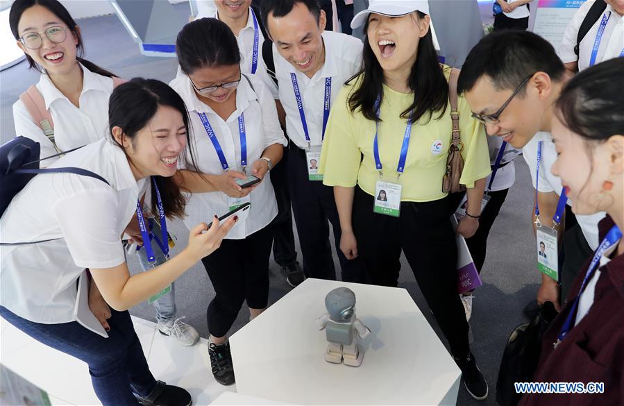 Chine : Conf&eacute;rence mondiale de l'intelligence artificielle &agrave; Shanghai