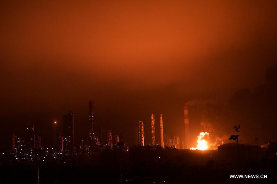 （突发事件后续）（2）福建漳州古雷化工漏油起火事故已致6人受伤