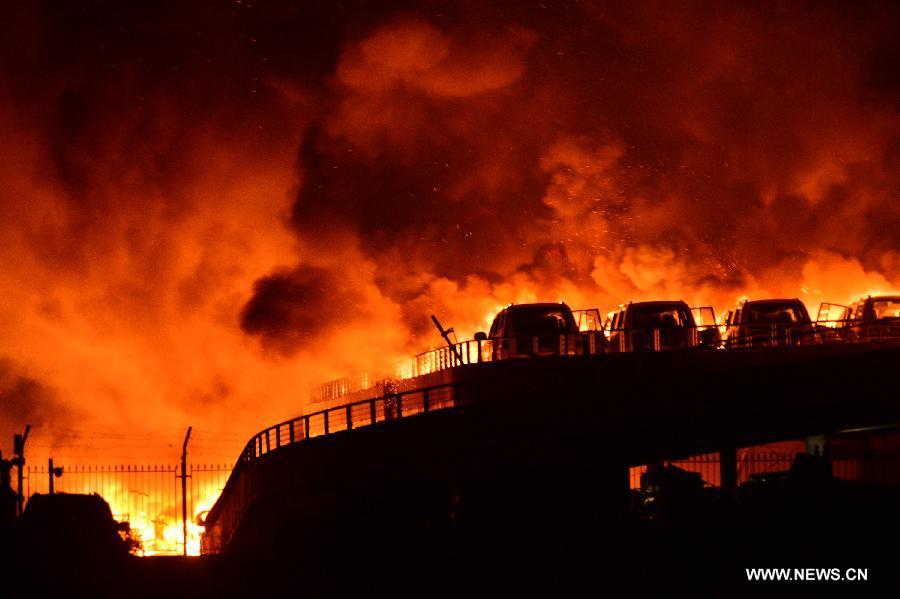 #（滨海爆炸事故）（1）天津滨海新区危险品仓库爆炸 死亡人数增至17人