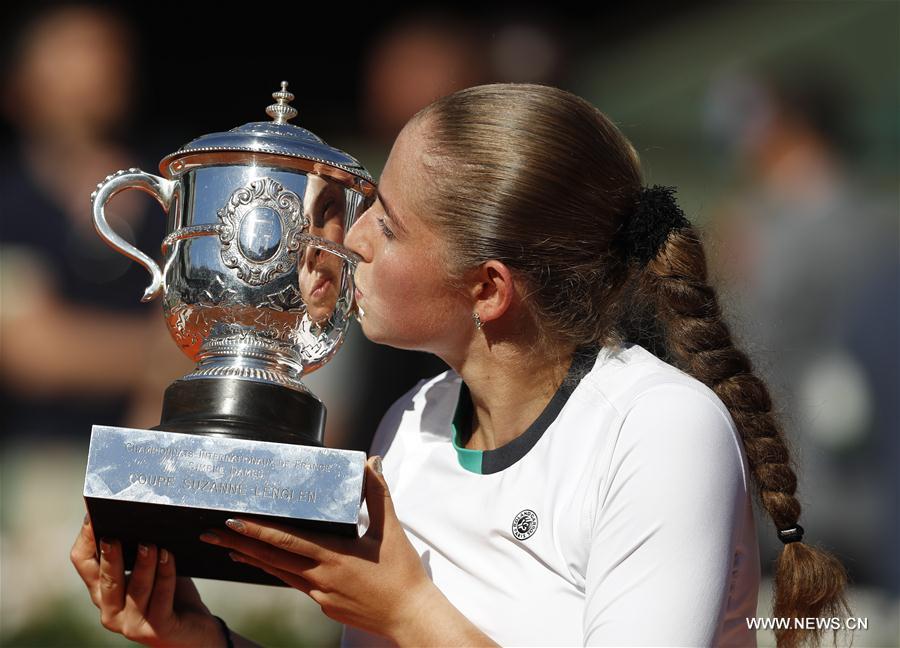 France : Jelena Ostapenko remporte Roland-Garros