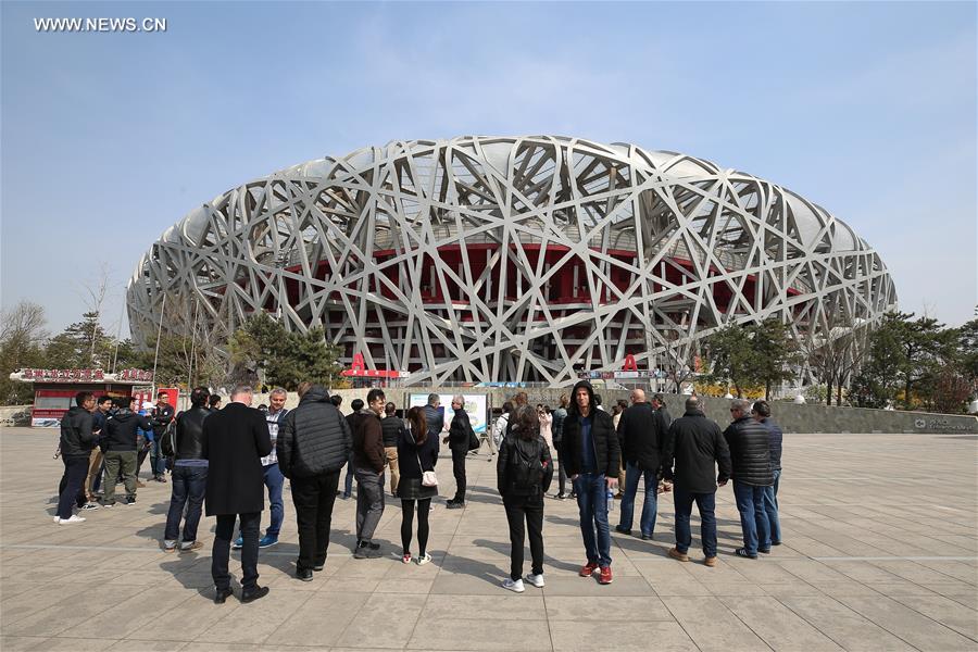 Les agences de presse mondiales visitent les sites des Jeux olympiques d'hiver de 2022 à Beijing