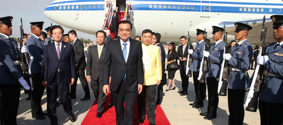 Arrivée du Premier ministre chinois en Thaïlande pour une réunion de la GMS