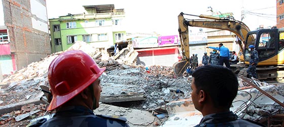 Népal : un puissant séisme fait 37 morts et 1.129 blessés mardi