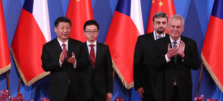 Le président chinois appelle à une communauté de destin avec la République tchèque 
(SYNTHESE)