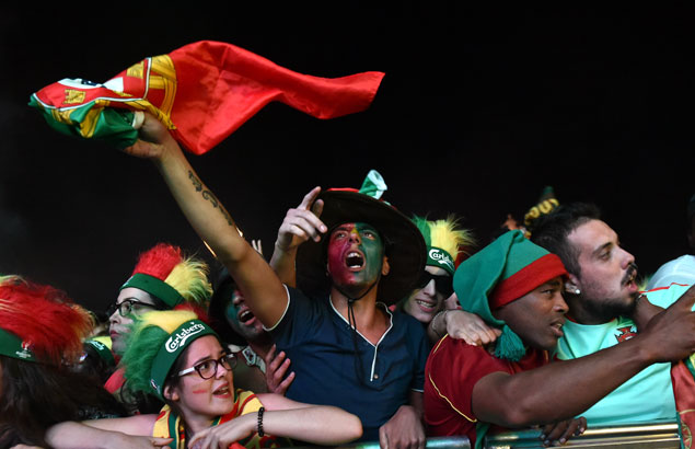 Les supporters célèbrent la victoire de l'équipe du Portugal dans l'Euro 2016