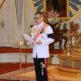 Le prince héritier de Thaïlande officiellement proclamé roi