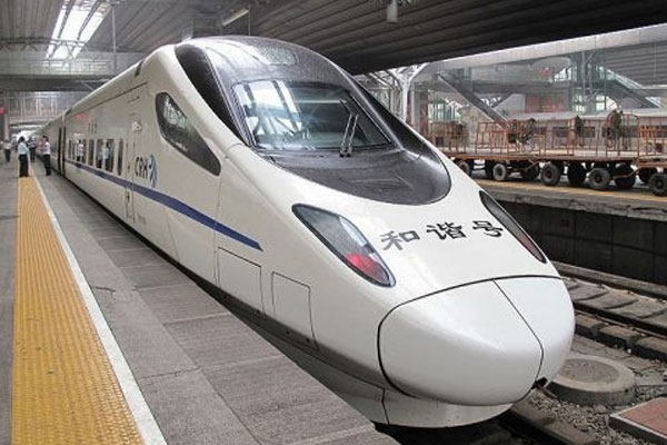 Les trains à grande vitesse chinois roulent à l'avant-garde du monde