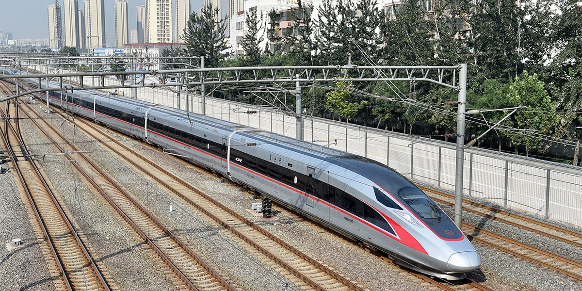 La Chine rétablit la vitesse maximale des trains sur la ligne Beijing-Shanghai à 
350 km/h