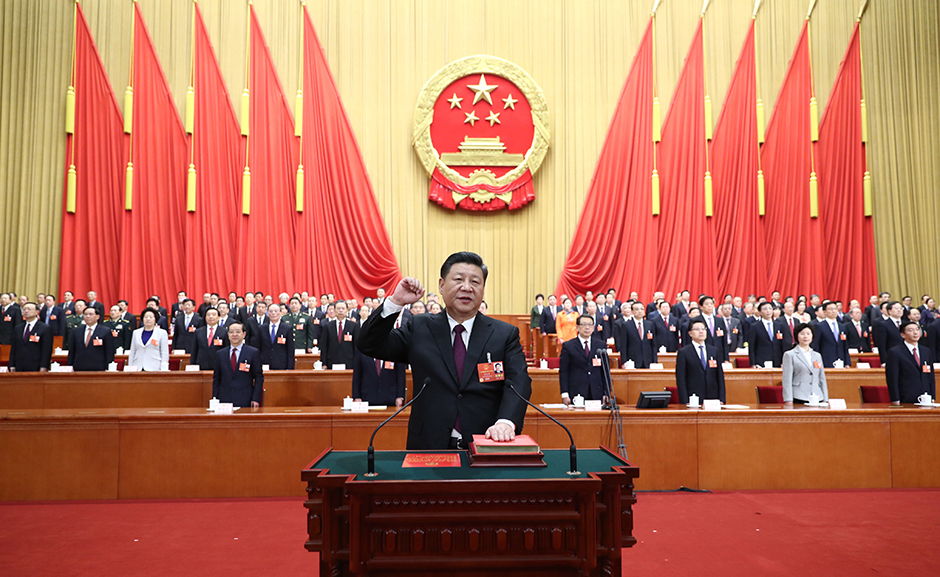 Xi Jinping élu à l'unanimité président chinois et président de la CMC