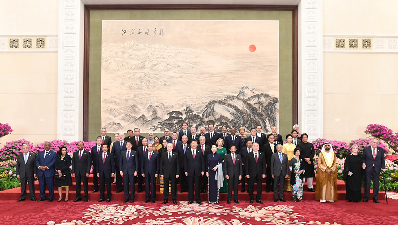 Xi Jinping organise un banquet pour les invités au Forum de "la Ceinture et la Route"