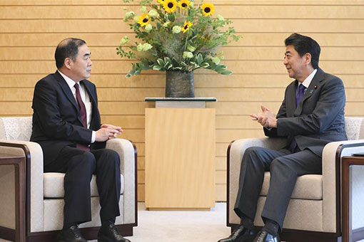 Abe dit ravi de rencontrer le président chinois au sommet du G20