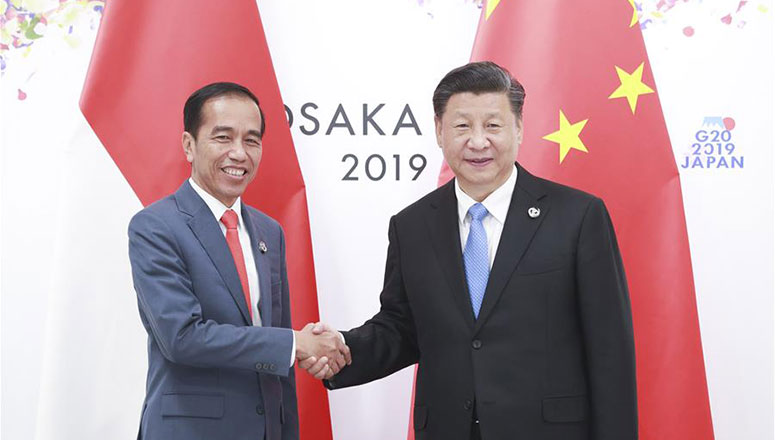 Xi Jinping et le président indonésien discutent de relations bilatérales