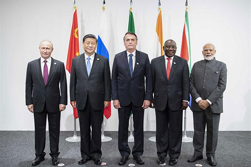 Xi exhorte les BRICS à renforcer leur partenariat stratégique et à améliorer la gouvernance mondiale