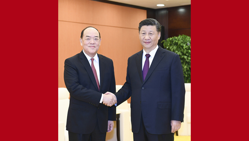 Xi Jinping : le gouvernement central soutient pleinement le travail du chef de l'exécutif de la RAS de Macao