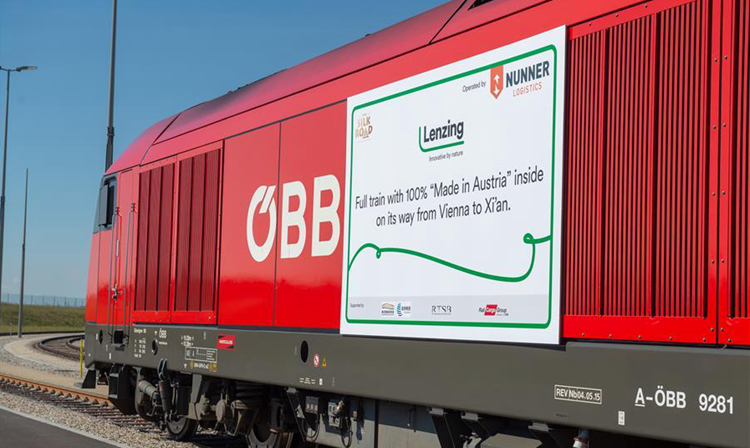 Un train charg&eacute; de marchandises fabriqu&eacute;es en Autriche quitte Vienne pour la Chine