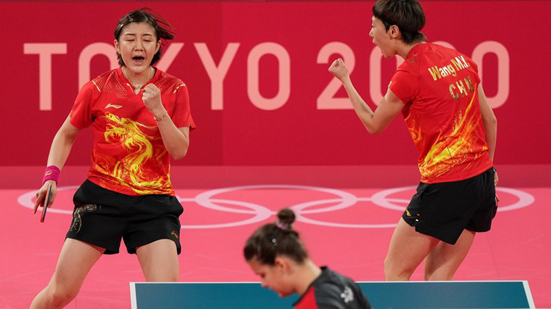 JO de Tokyo : demi-finale par équipes féminines de tennis de table Chine-Allemagne