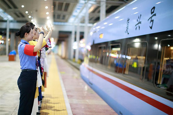 Chine : mise en service d'un chemin de fer de 350 km/h dans la province montagneuse du Guizhou