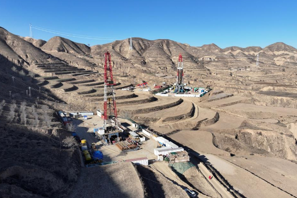 La Chine découvre un champ pétrolifère avec des réserves de plus de 100 millions de tonnes