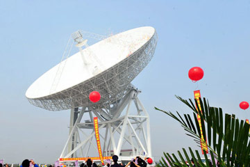 La Chine dévoile un grand radiotélescope à Shanghai