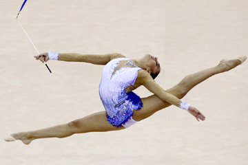 Gymnastique rythmique: Evgeniya Kanaeva remporte le concours général individuel