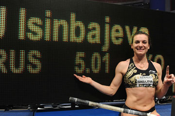 La perchiste Isinbayeva a battu son record du monde en salle