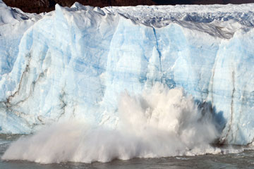 Argentine : l'effondrement du glacier Perito Moreno